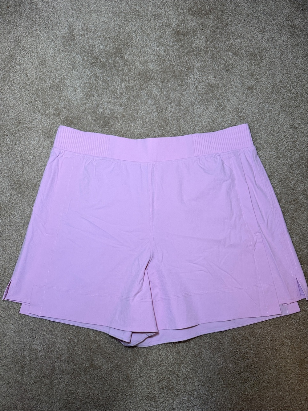Lululemon Shorts in Vitapink